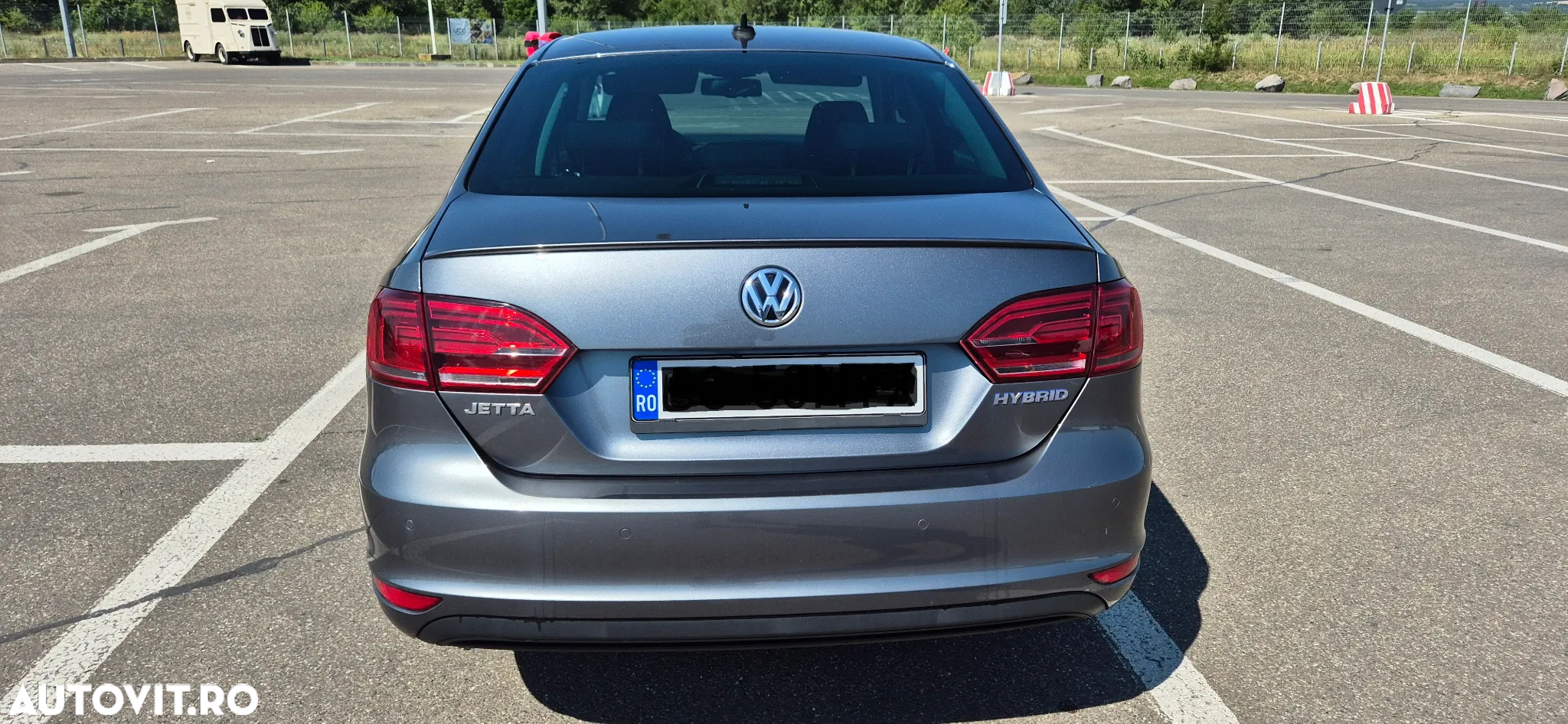 Volkswagen Jetta 1.4 Hybrid DSG Comfortline - 3