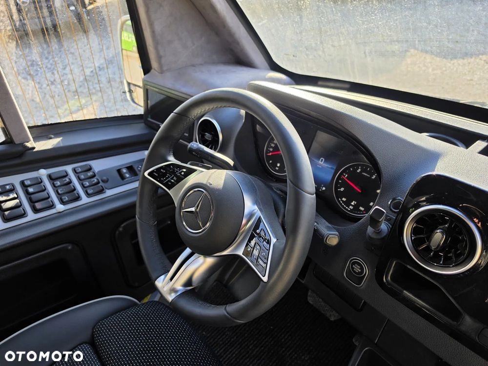 Mercedes-Benz Żak MB Sprinter 29+2 Turystyczny - 25