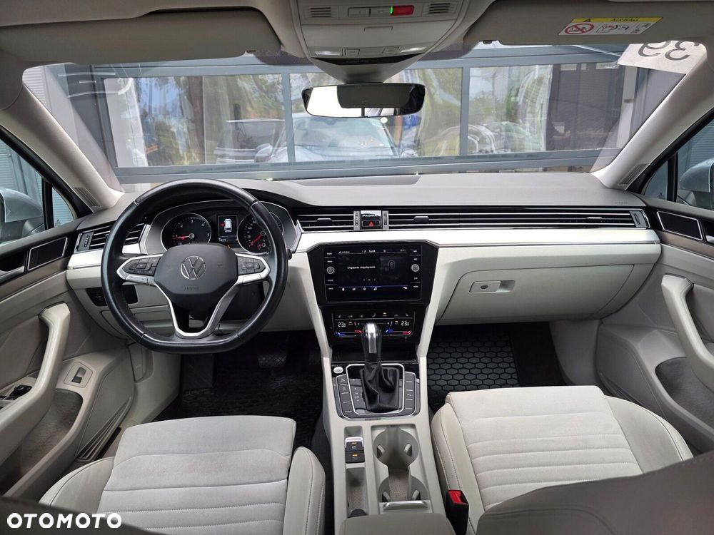 Volkswagen Passat 2.0 TDI Elegance DSG - 16