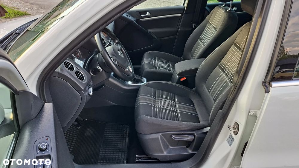 Volkswagen Tiguan 2.0 TDI SCR 4MOTION BlueMotion Technology DSG Lounge Sport & Style - 20
