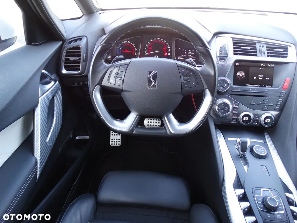 Citroën DS5 Hybrid4 EGS6 SportChic - 16