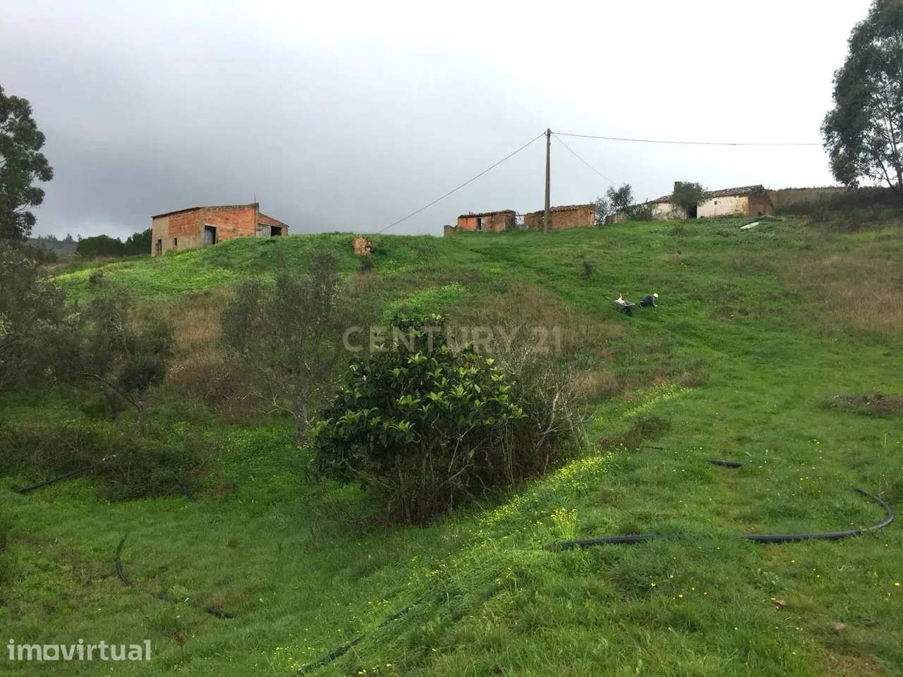 Casa de Campo com Terreno Misto – S. Marcos da Serra / Silves - Grande imagem: 3/17