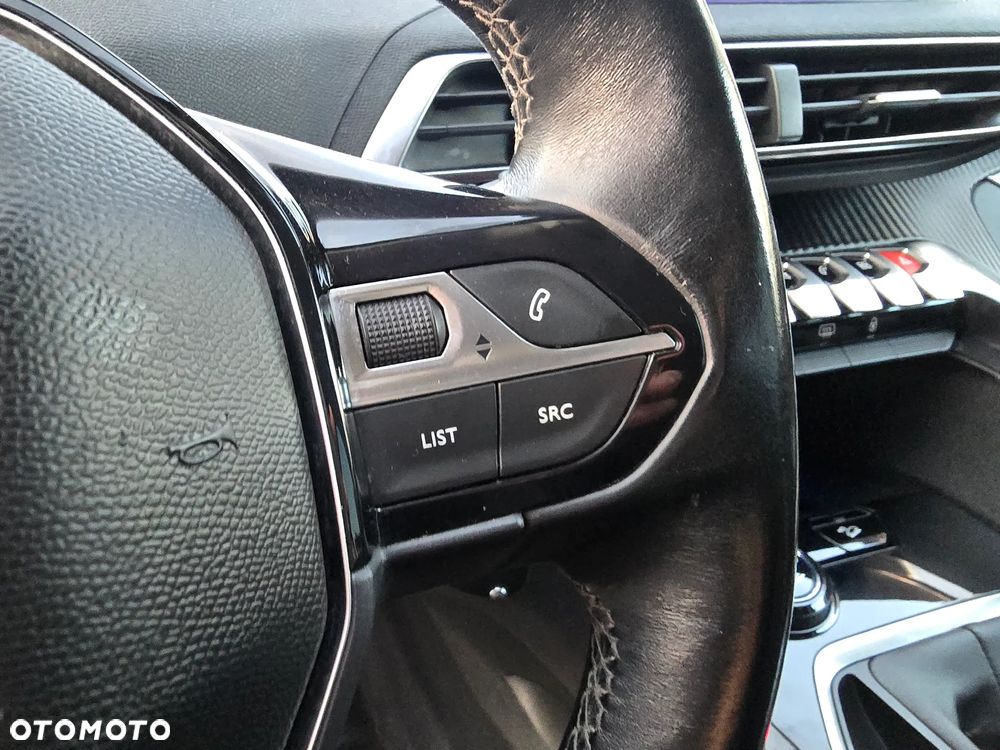 Peugeot 3008 1.6 BlueHDi Allure S&S - 23