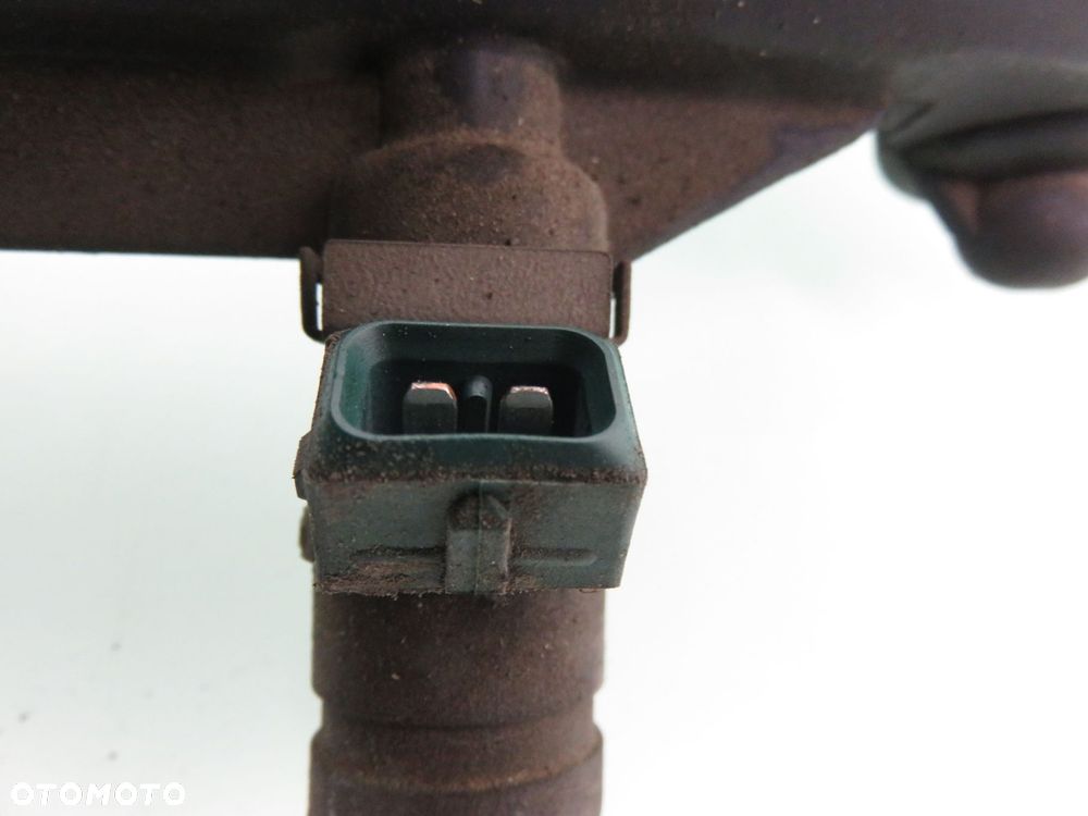 LISTWA WTRYSKOWA SEAT TOLEDO II 1.6 037906031AA 06A133317A - 6