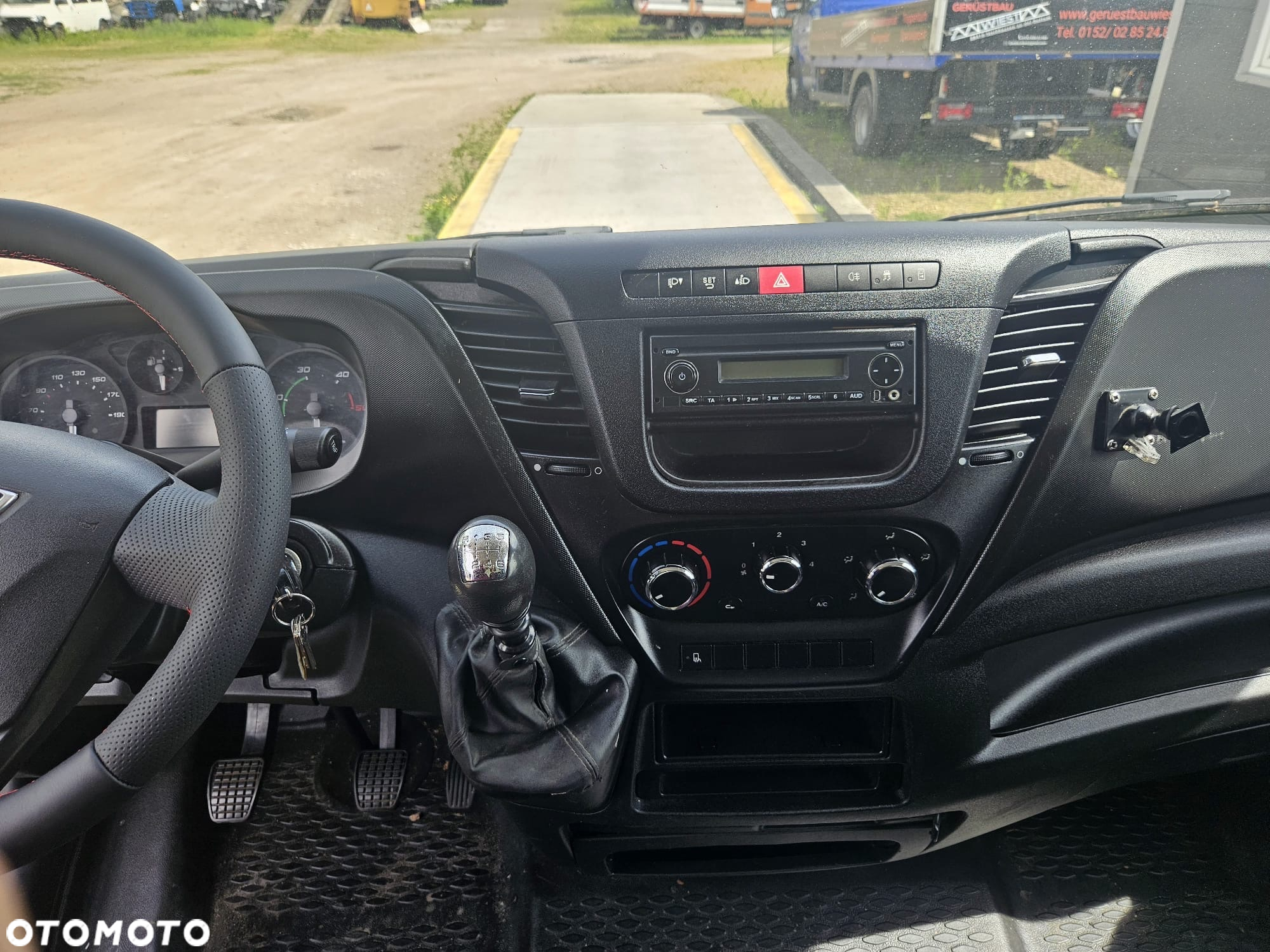 Iveco Daily 35C13 - 12