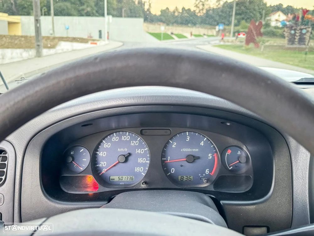 Nissan Pick Up 2.5 DDTi CD Comfort 2WD - 20