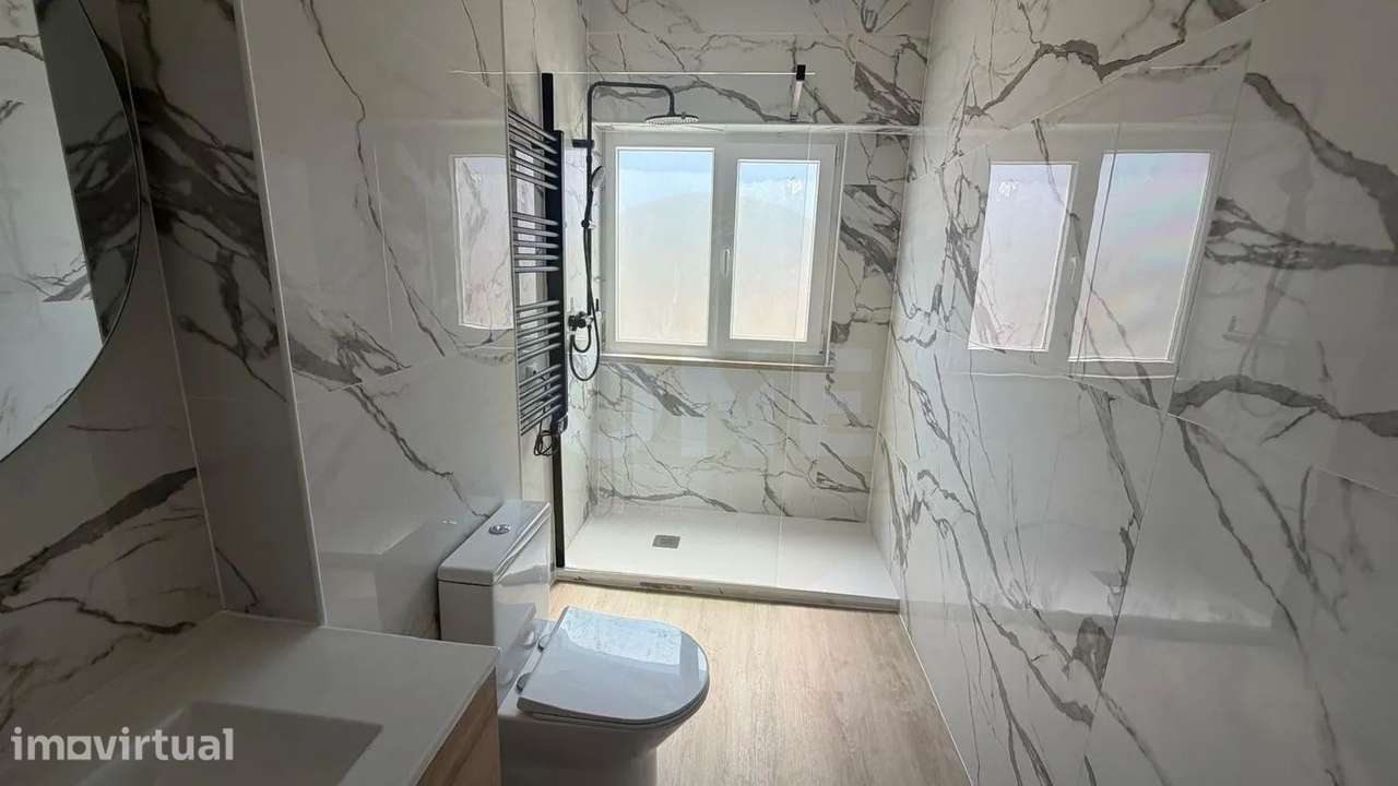 Apartamento T2 +1 Barreiro Remodelado e Equipado - Grande imagem: 2/21