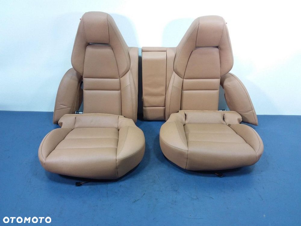 PORSCHE PANAMERA I 970 FOTELE KANAPA BOCZKI SKÓRA COGNAC KPL - 2