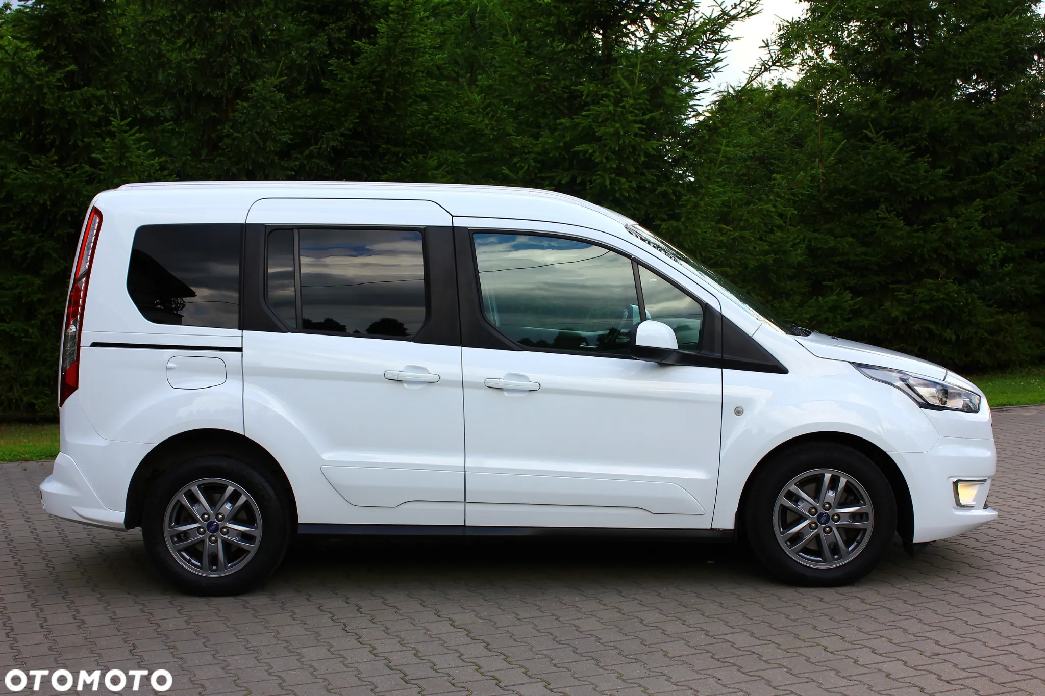 Ford Tourneo Connect 1.5 EcoBlue Titanium - 22