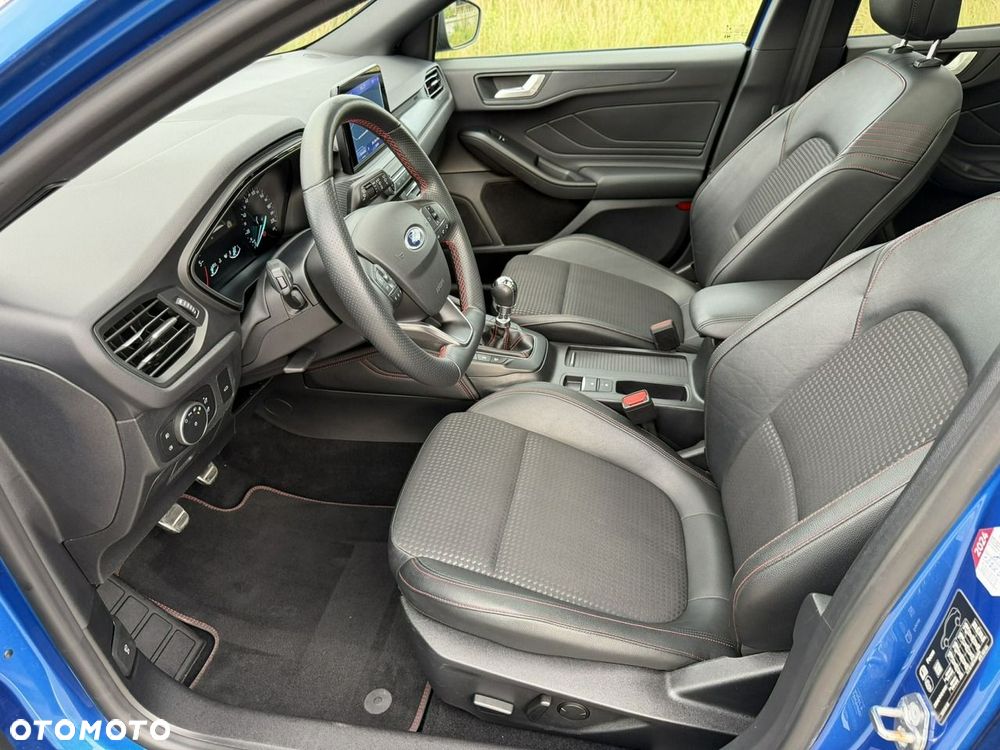 Ford Focus 1.5 EcoBlue Start-Stopp-System ST-LINE X - 10