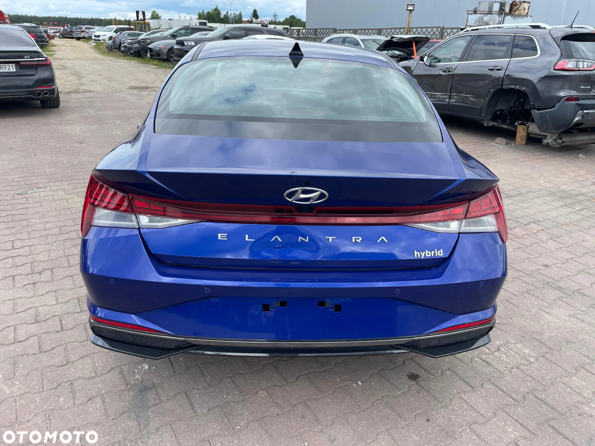 Hyundai Elantra - 5