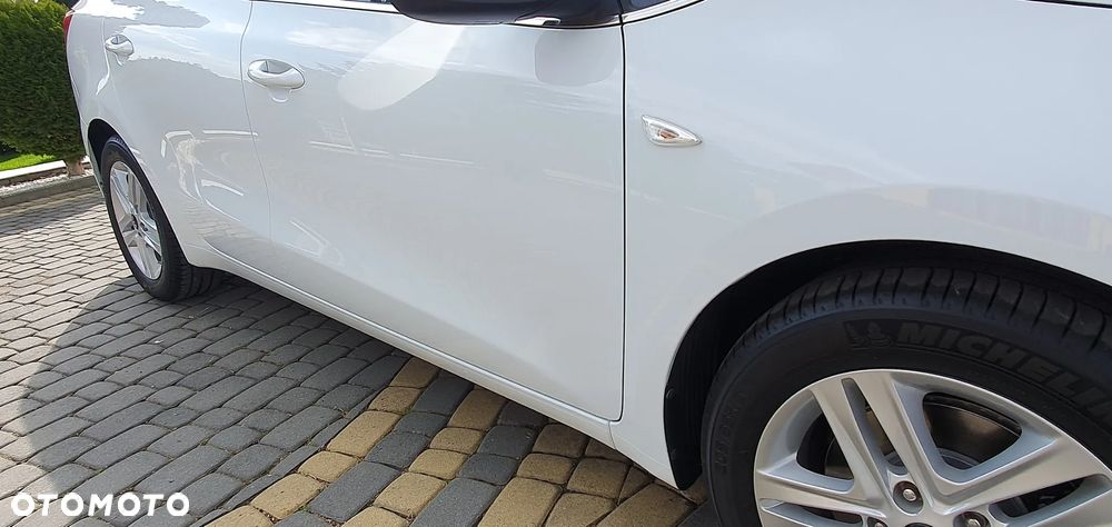 Kia Ceed 1.6 CRDi 136 ISG Platinum Edition - 19
