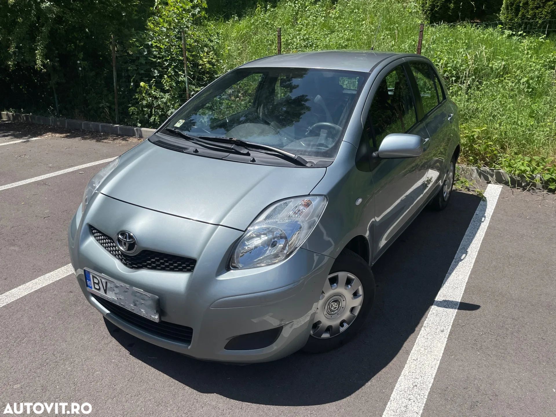 Toyota Yaris - 1