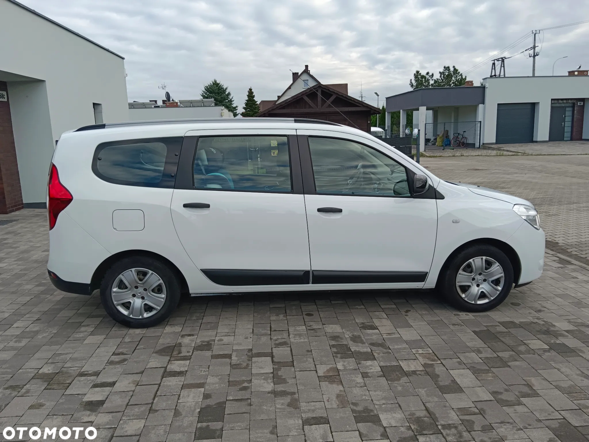 Dacia Lodgy 1.3 TCe Laureate S&S - 5