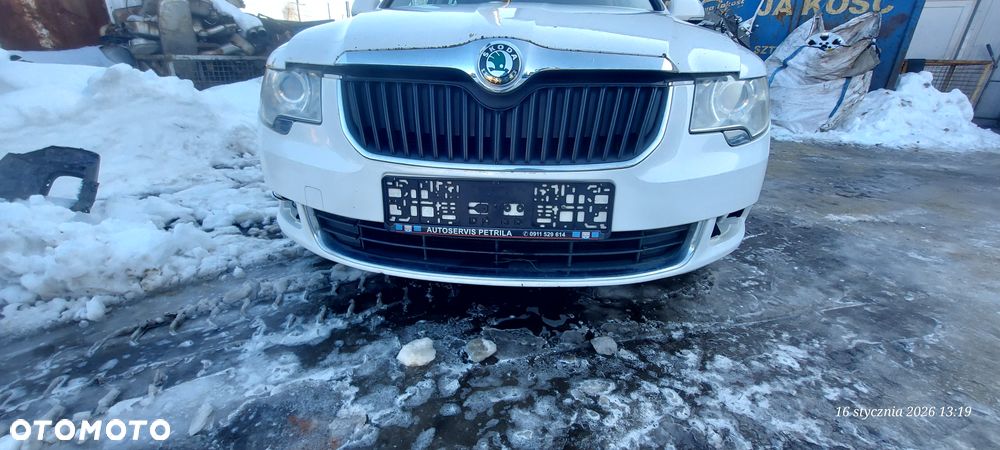 Superb II Zderzak Przód Przedni Kolor LF9E - 1