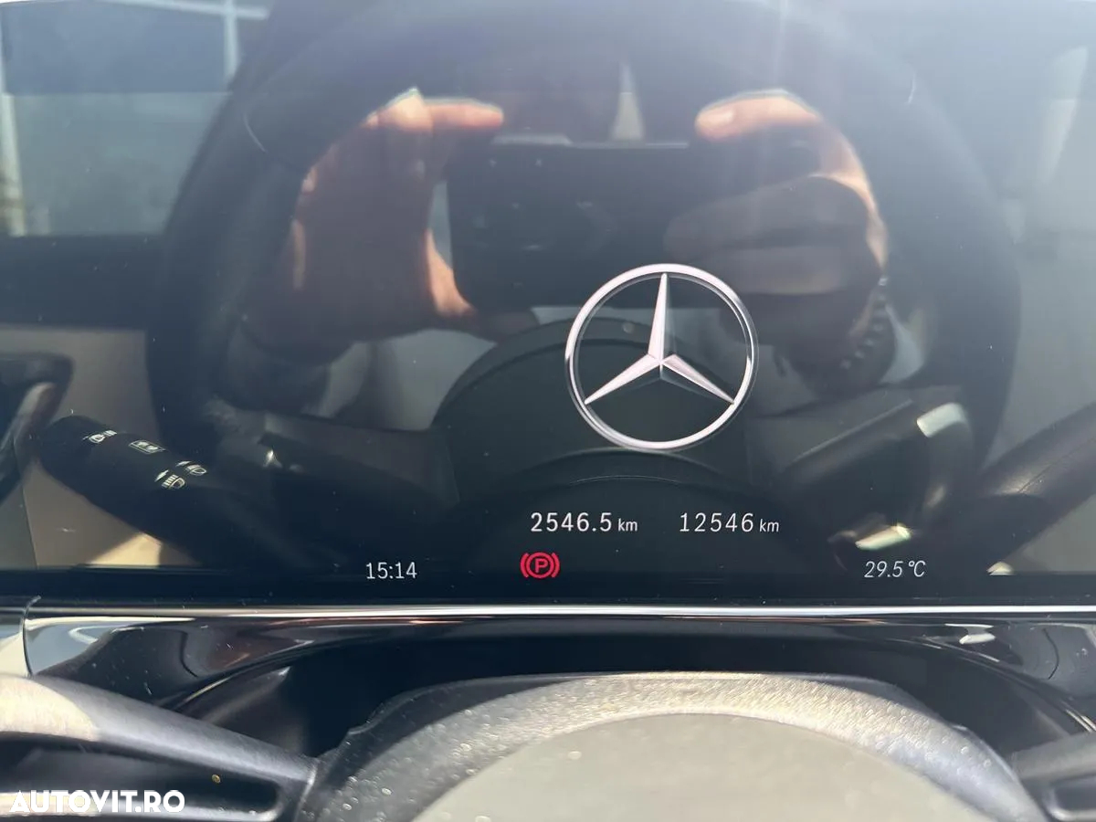 Mercedes-Benz E 220 d T 4Matic 9G-TRONIC Edition AMG Line - 20