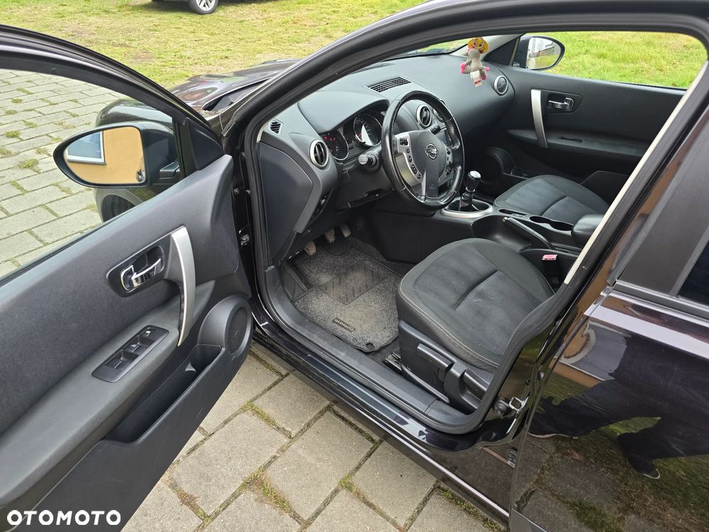 Nissan Qashqai+2 - 9