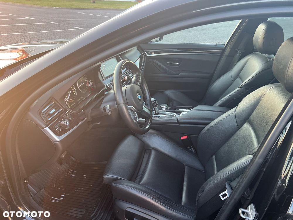 BMW Seria 5 520d xDrive - 7