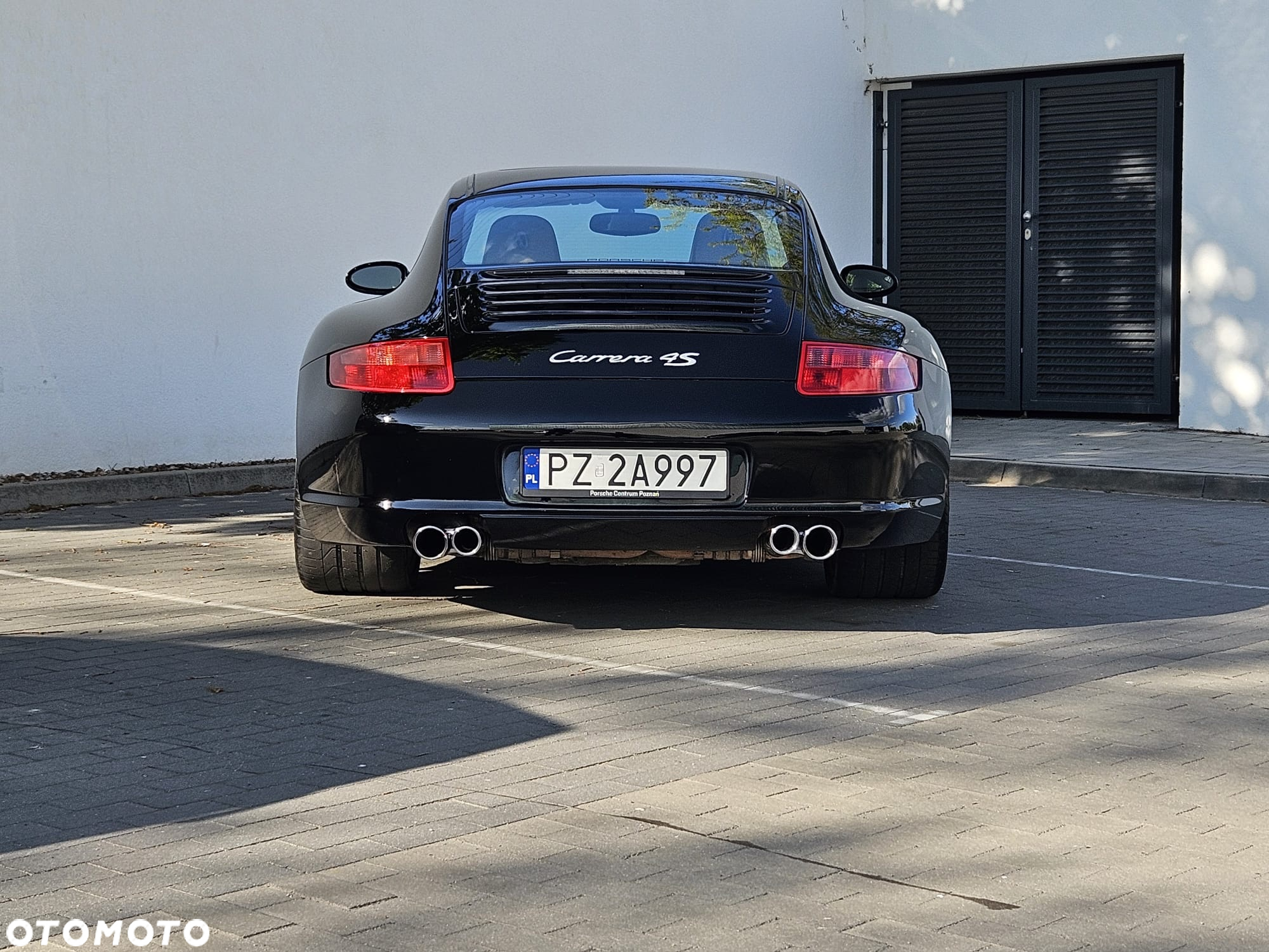 Porsche 911 Carrera 4S - 27