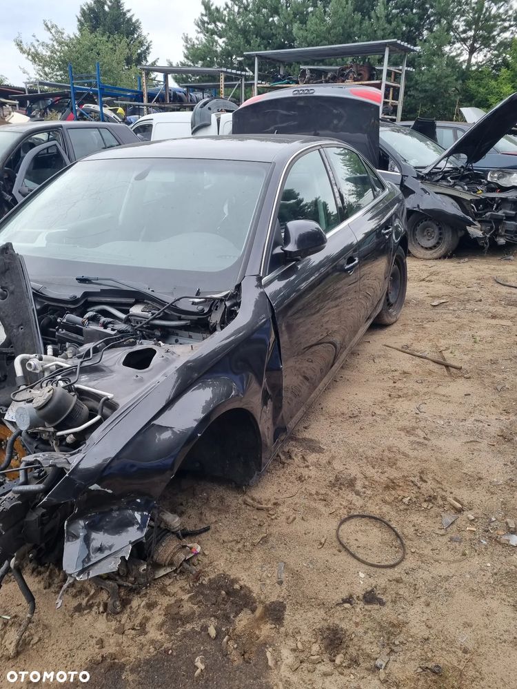 Audi A4 B8 sedan 1.8 tfsi CDHB skrzynia LLV lakier LZ7L na czesci - 6