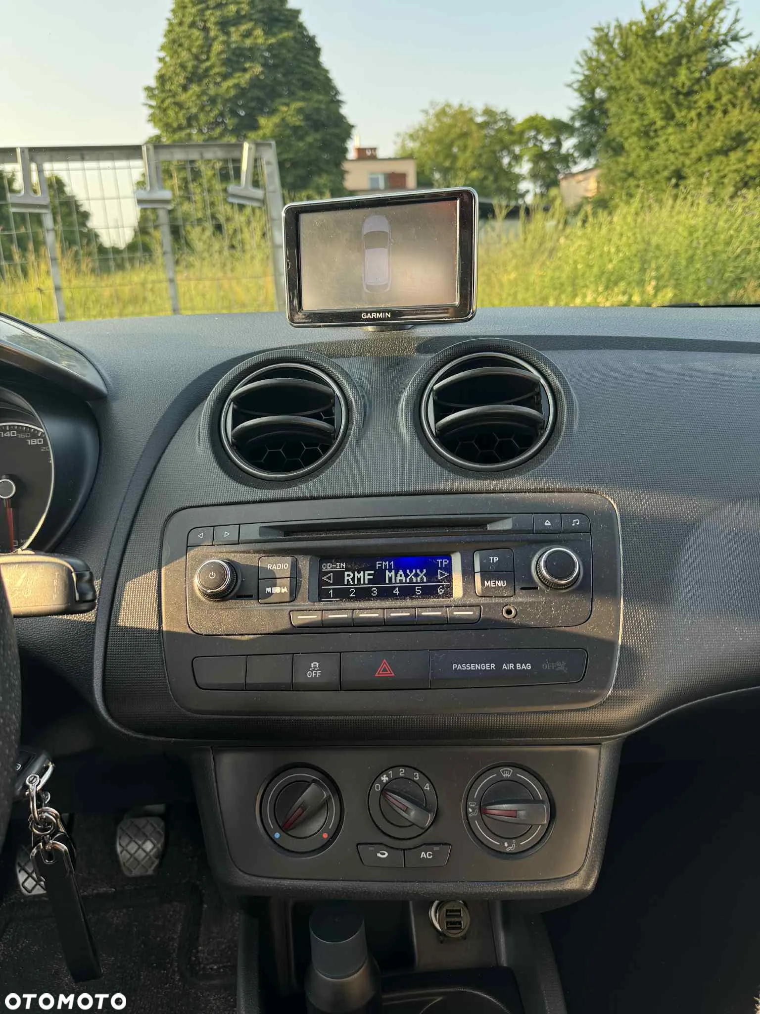 Seat Ibiza SC 1.2 TSI FR - 11