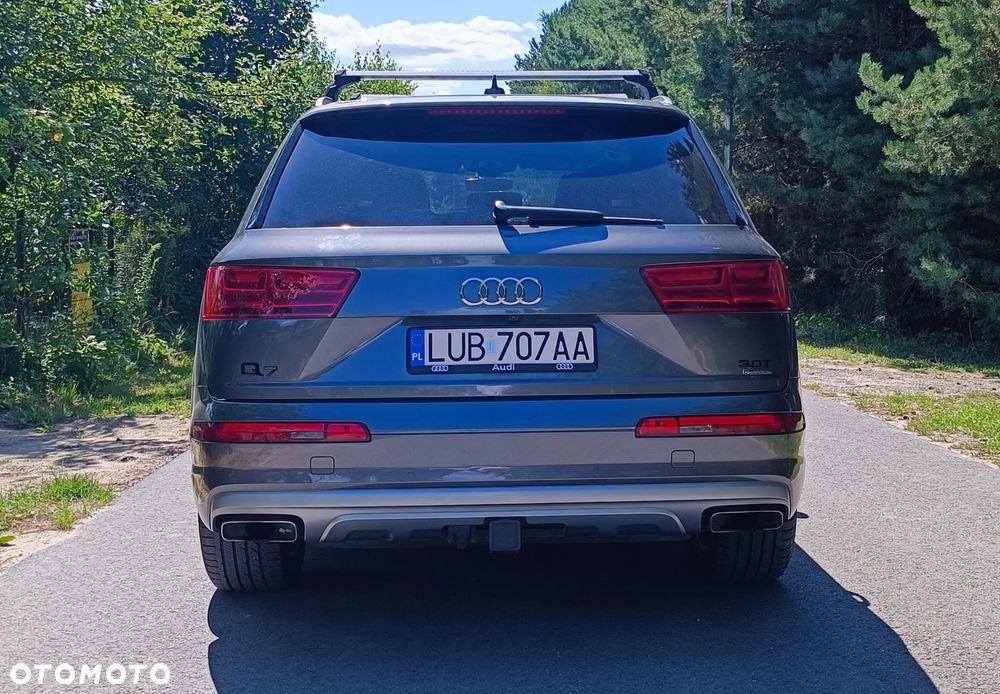 Audi Q7 - 10