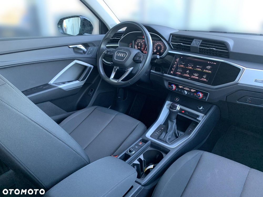 Audi Q3 - 16