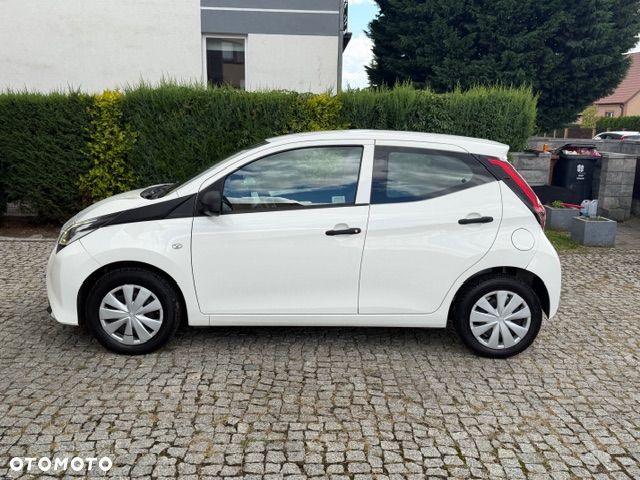 Toyota Aygo x - 15