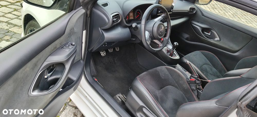 Toyota Yaris GR 1.6 Dynamic - 11