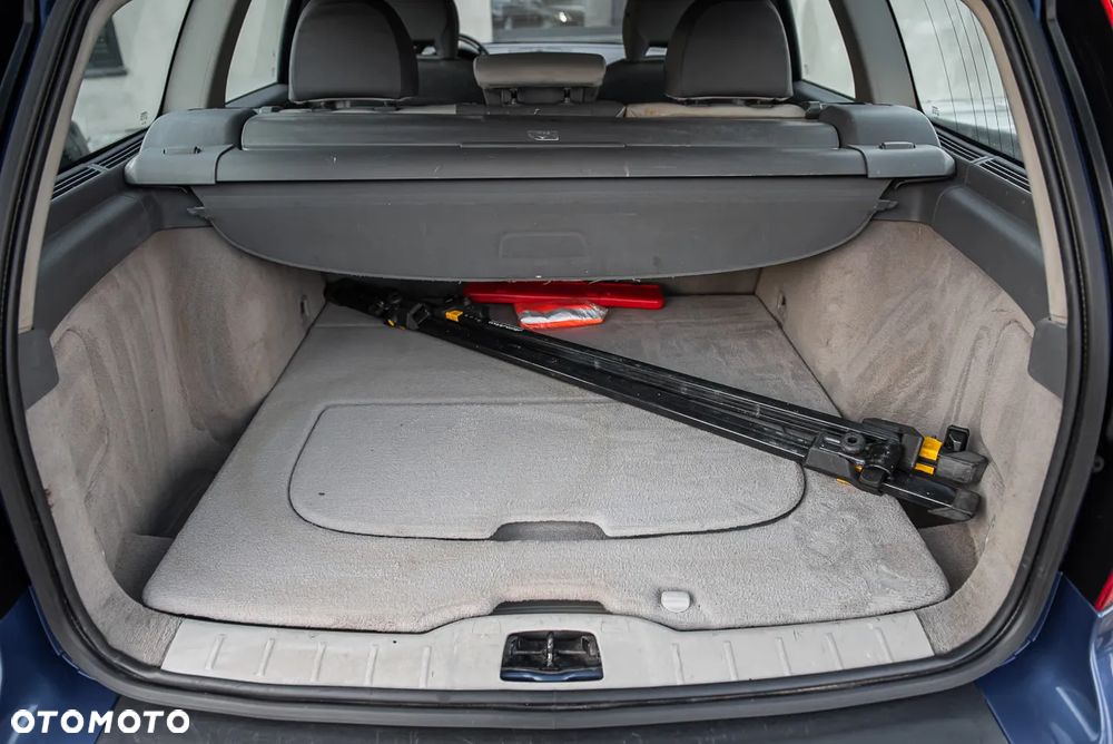 Volvo V50 T5 AWD Sport - 24