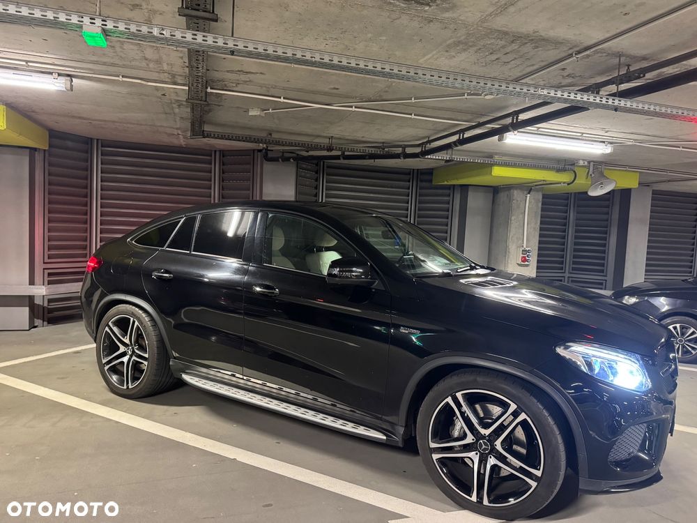 Mercedes-Benz GLE AMG Coupe 43 4-Matic - 2