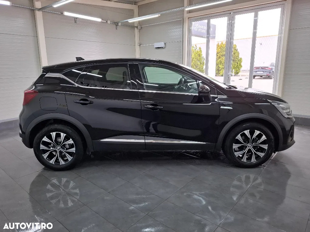 Renault Captur MHEV 140 Techno - 9