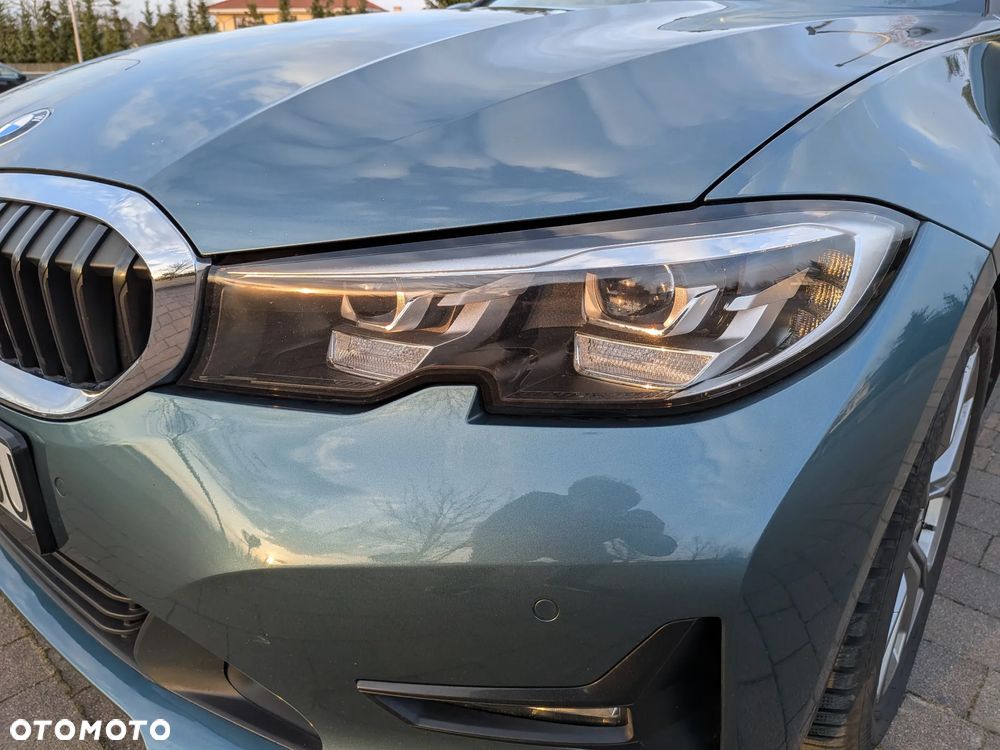 BMW Seria 3 318d - 12