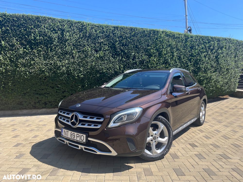 Mercedes-Benz GLA 220 d 7G-DCT AMG Line - 2