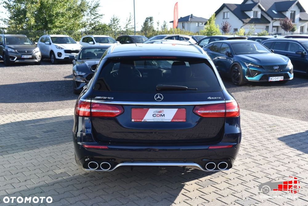 Mercedes-Benz Klasa E - 9