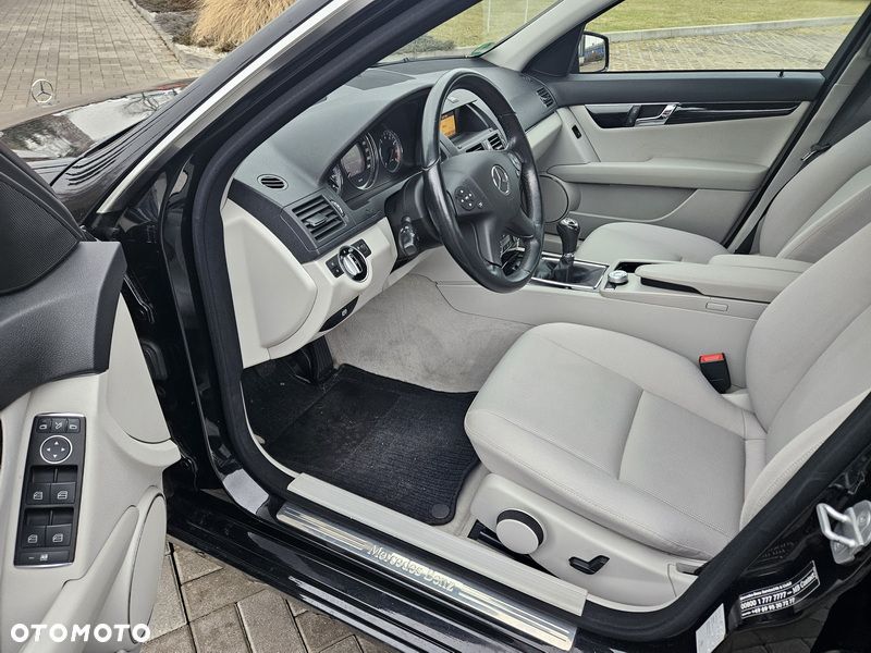 Mercedes-Benz Klasa C 180 Kompressor Elegance - 7