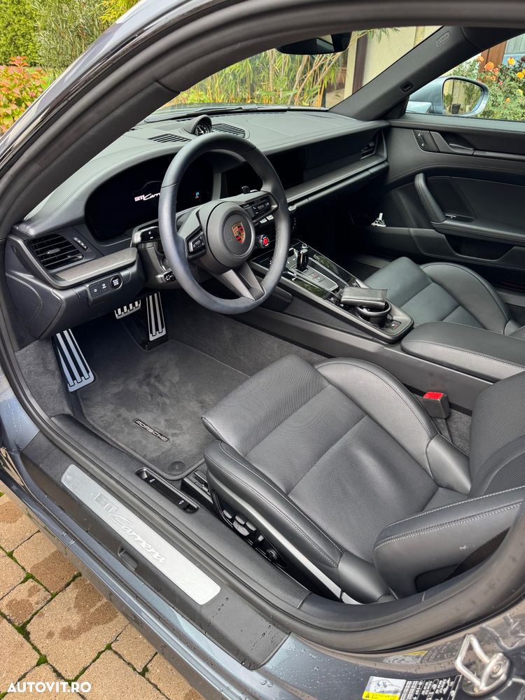 Porsche 911 Carrera PDK - 12