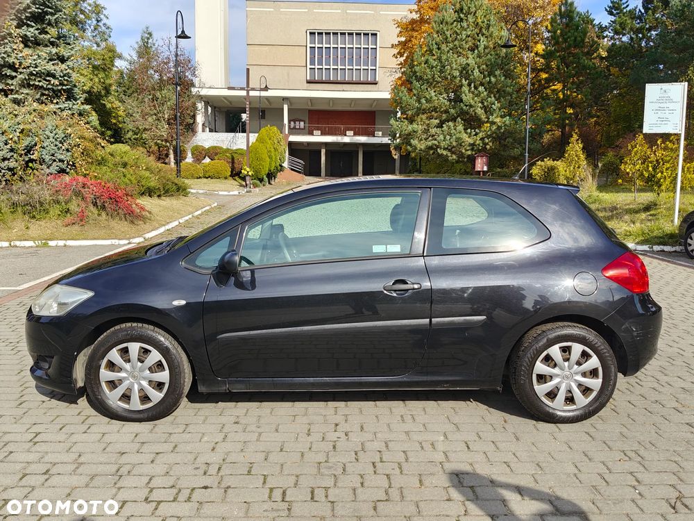 Toyota Auris 1.4 D-4D Luna - 4
