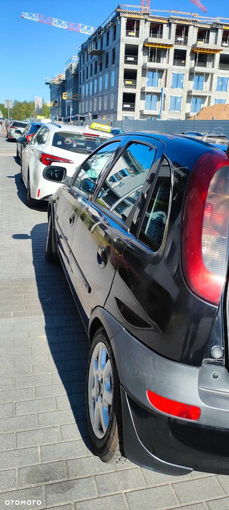 Opel Corsa 1.2 16V Enjoy - 9