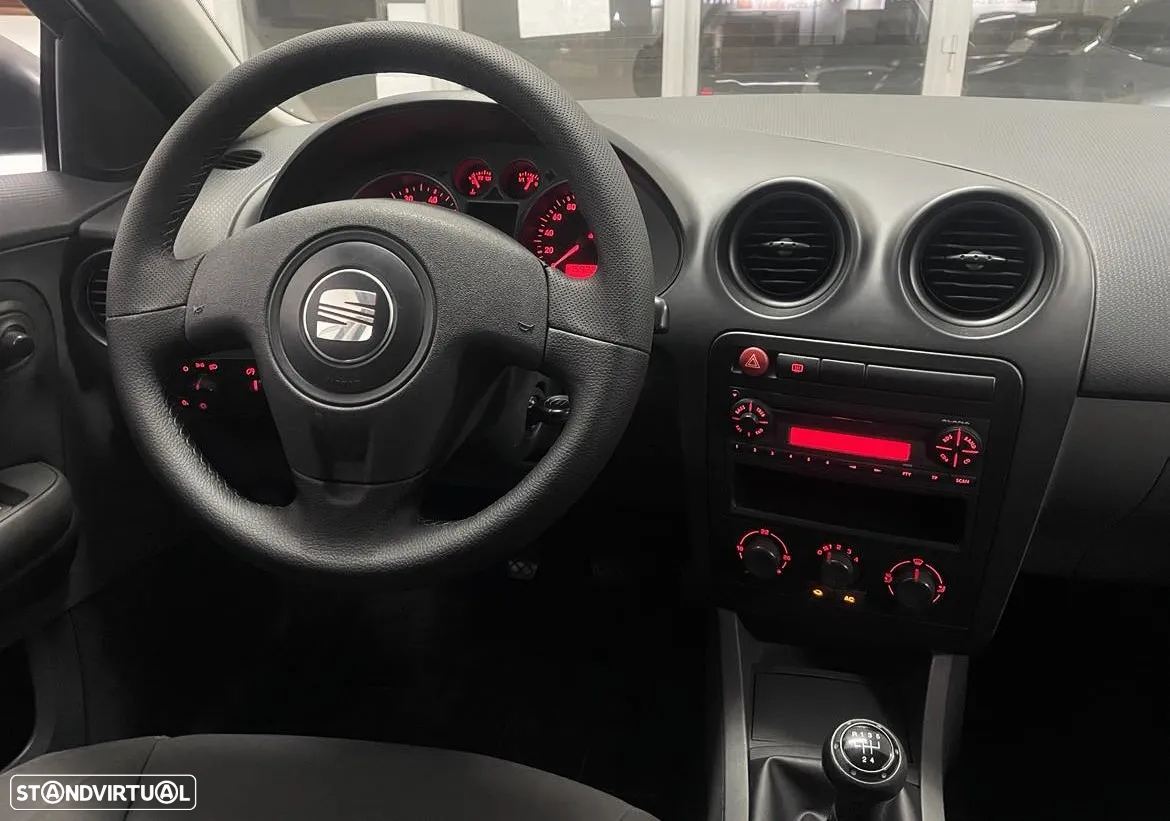 SEAT Ibiza 1.2 12V Reference - 15