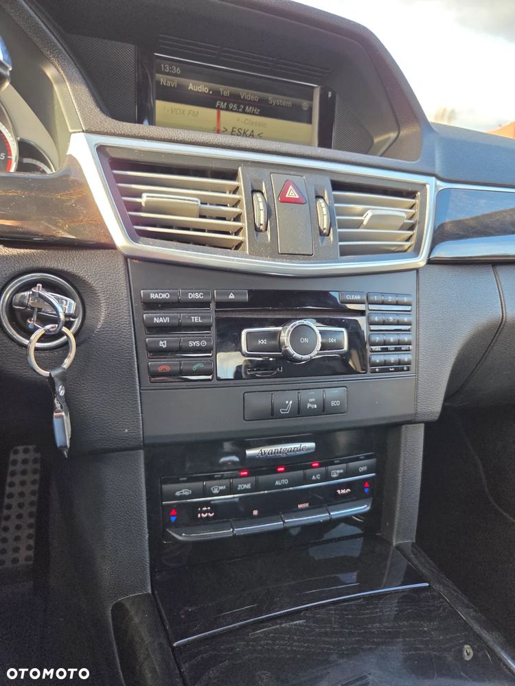 Mercedes-Benz Klasa E - 8