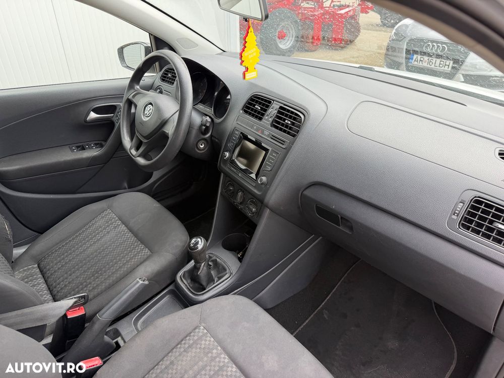 Volkswagen Polo - 17