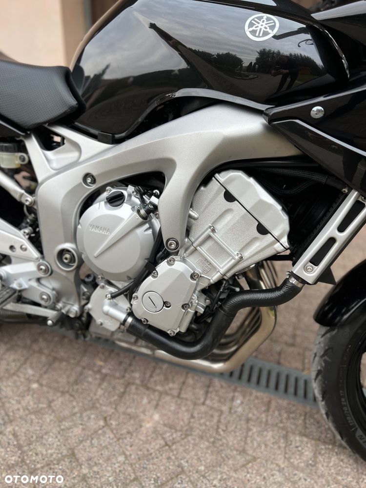 Yamaha FZ6 - 8