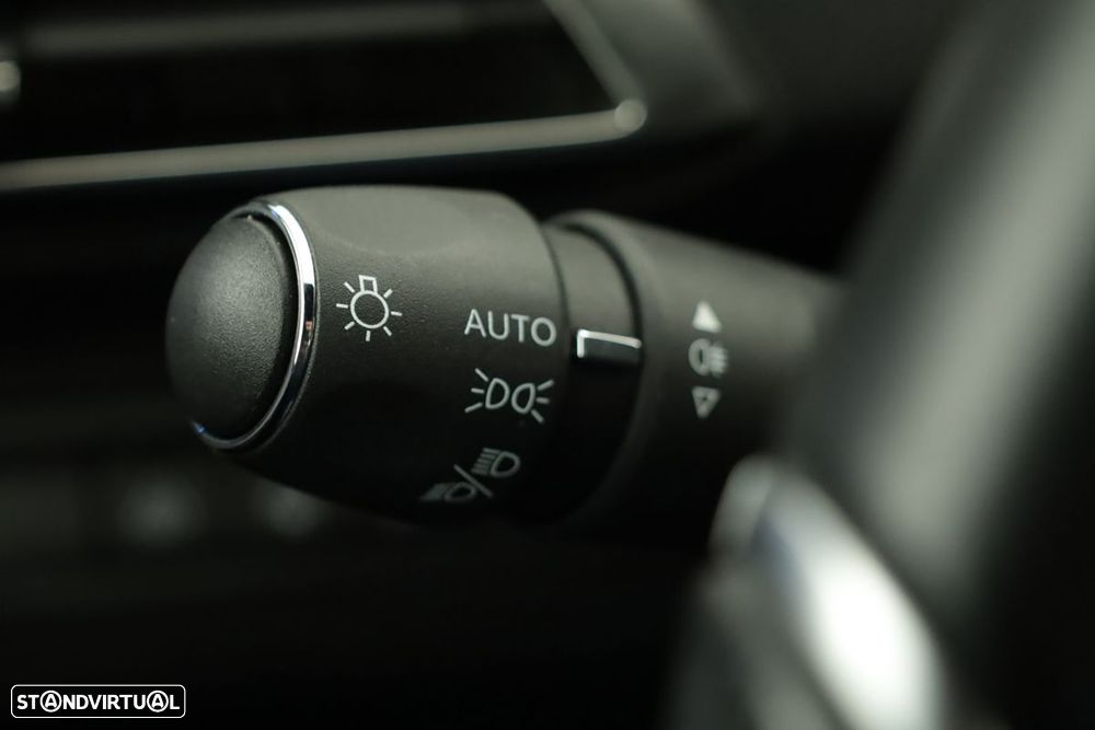 Peugeot 3008 1.2 Hybrid Allure Pack e-DCS6 - 17