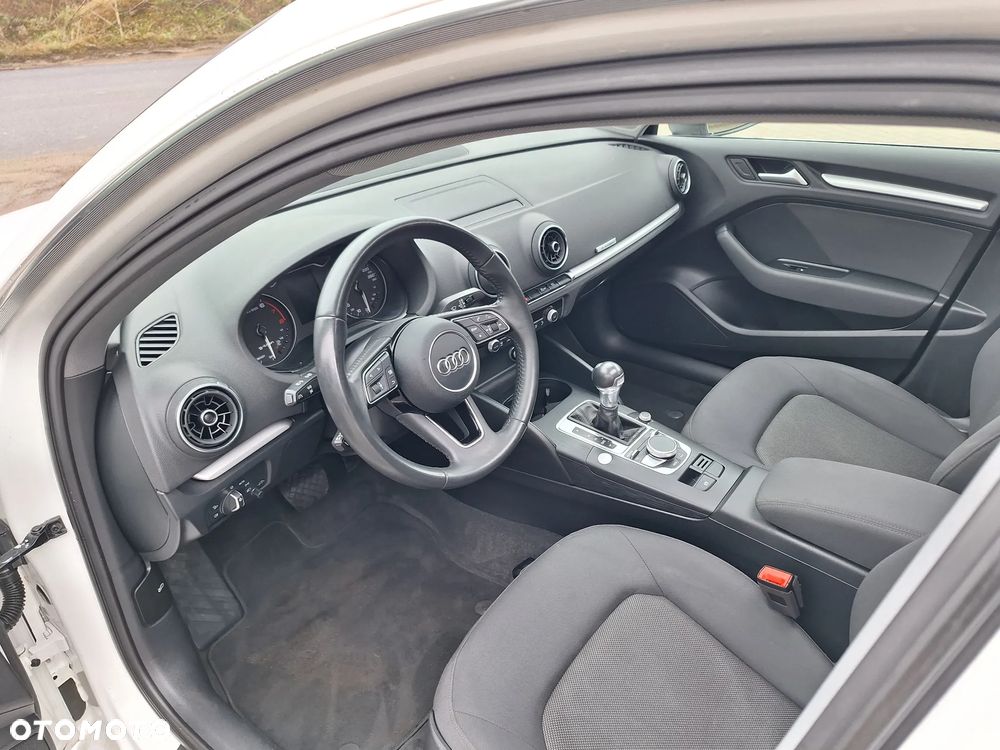 Audi A3 Sportback - 7