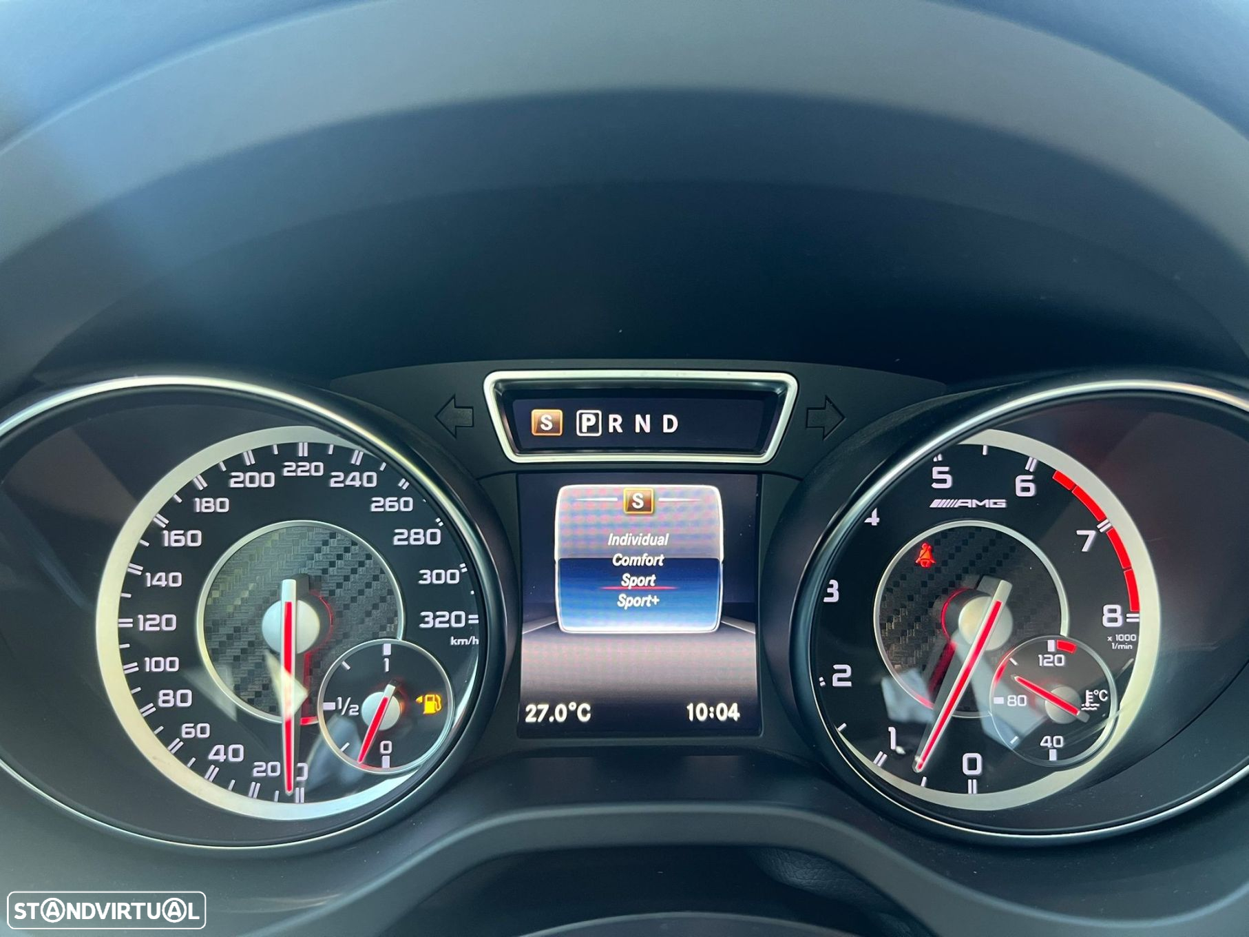Mercedes-Benz CLA 45 AMG - 45