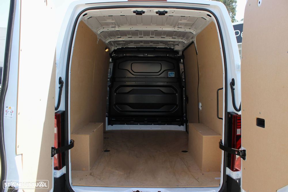 Renault Master 2.0 dCi L2H2 3T5 Advance - 8