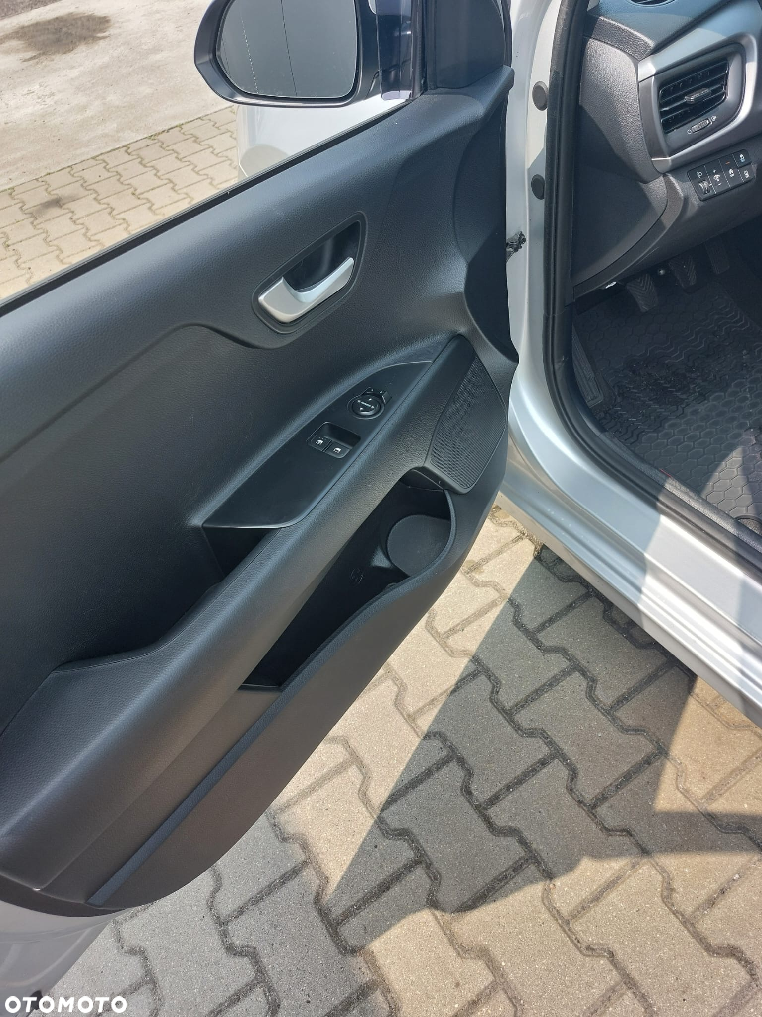 Kia Rio - 7