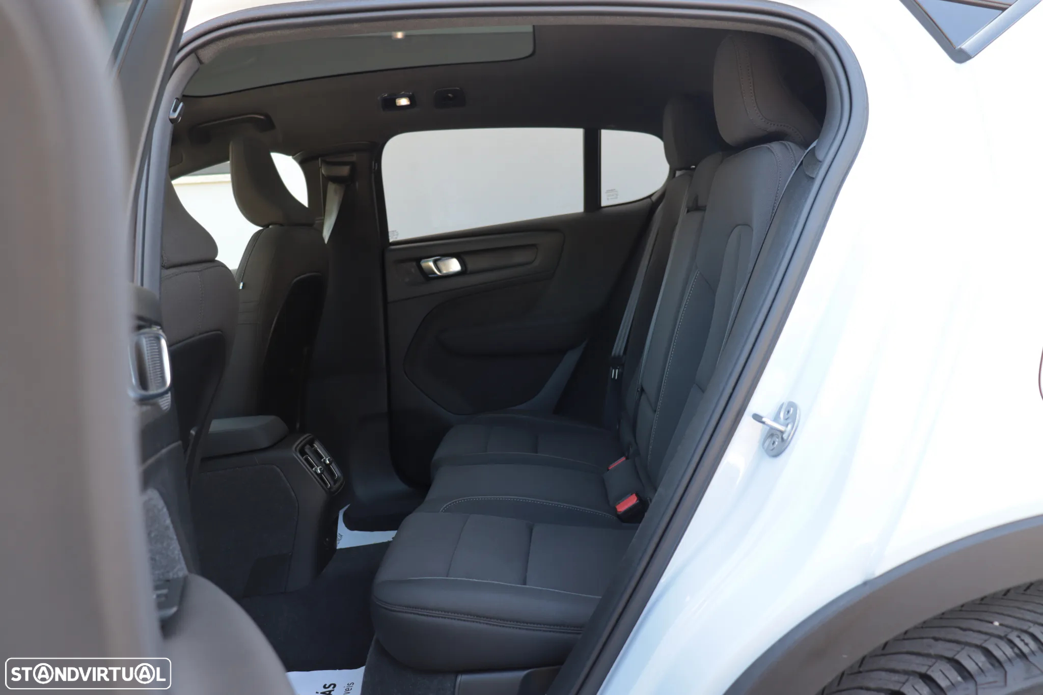 Volvo C40 Recharge Core - 14