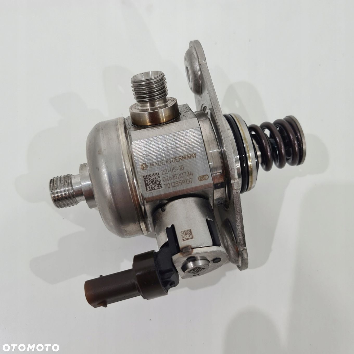 POMPA PALIWA CITROEN PEUGEOT 1.6 e THP 9828614580 - 1